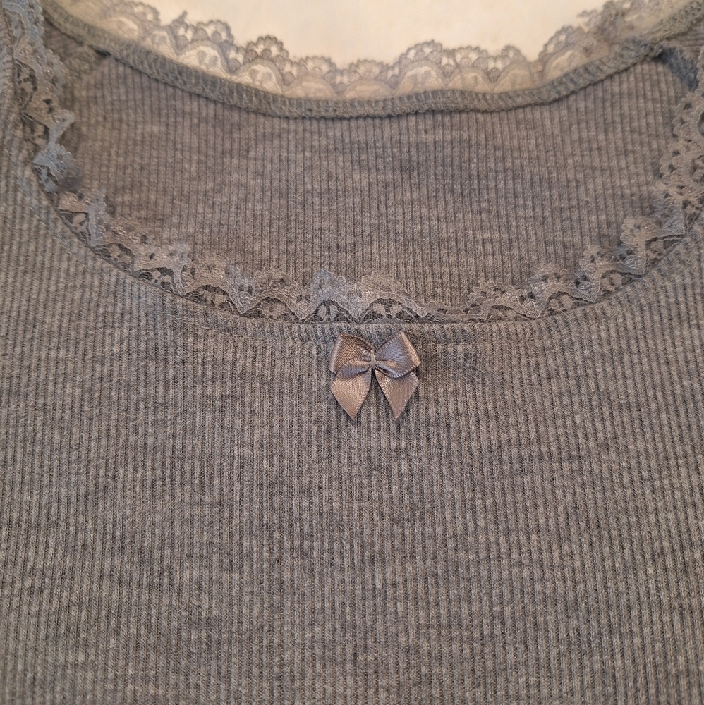 Top - Picture 4 of 4